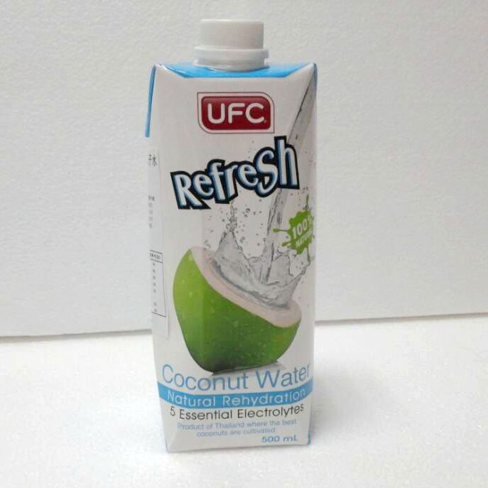 UFC牌100%純椰子水500ml，單價￥14.4元/瓶